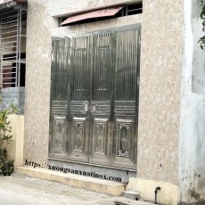Cửa bốn cánh inox