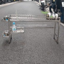 Giá úp bát inox đặt trên bồn rửa