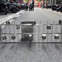Giá úp cốc inox gắn tường