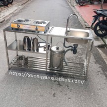 Kệ bếp inox cho chung cư mini