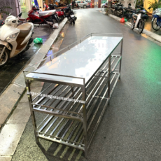 Kệ inox ba tầng làm theo một kích thước