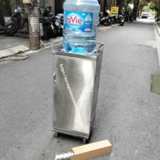 Tủ úp các cốc inox Trường mầm non giá rẻ